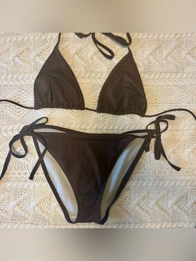 Victoria’s Secret Brown Triangle Bikini Set